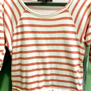 Cute 3/4 sleeve striped shirt